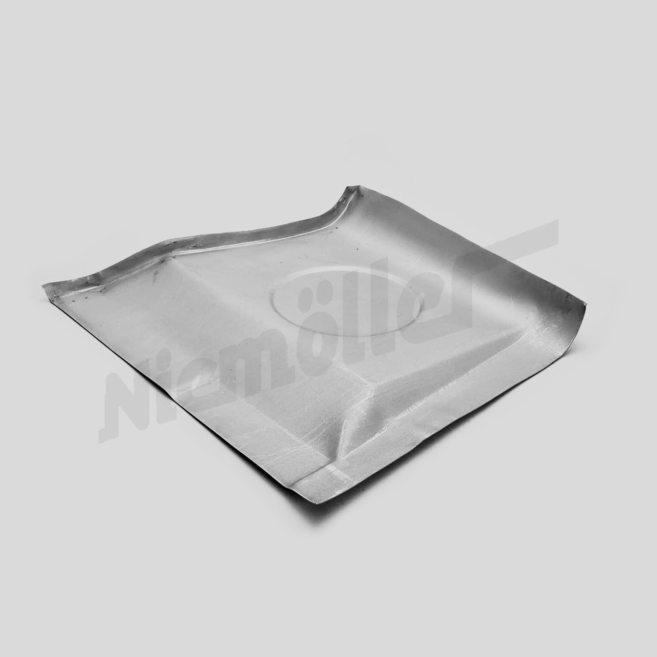 D 61 166b - Base plate, rear, right