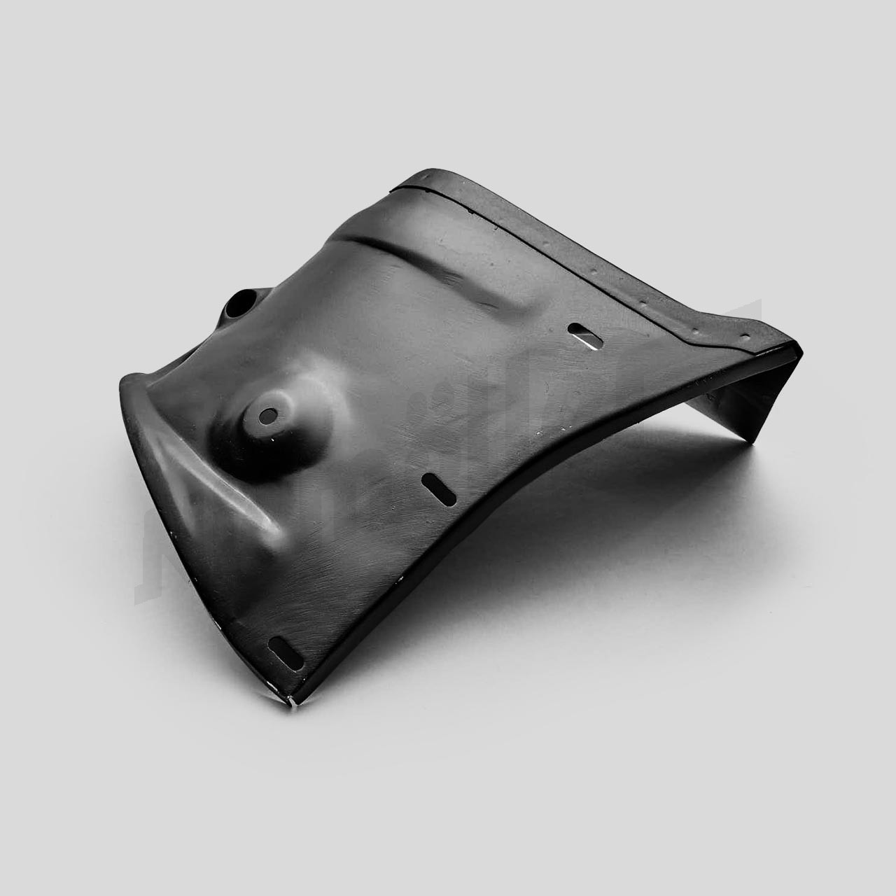 D 62 258 - Płyta prowadząca na chłodnicy z prawej strony, W113 230SL