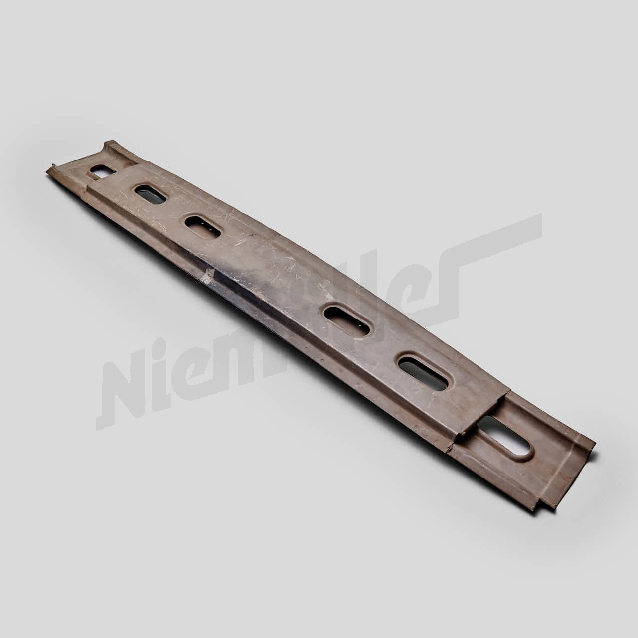 D 65 001 - Ön çatı çerçevesi