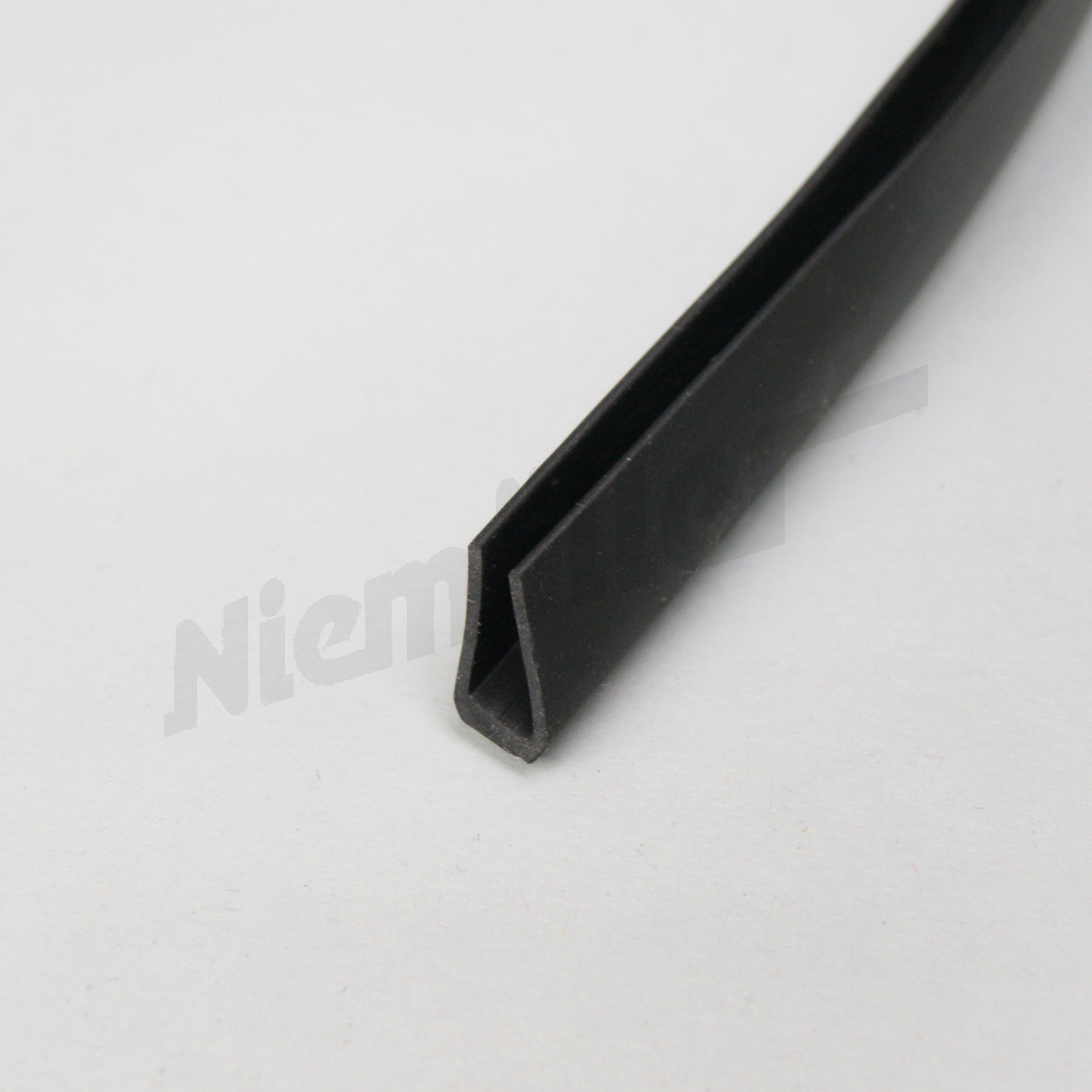 D 67 104 - Beglazingsrubber / tuinproducten