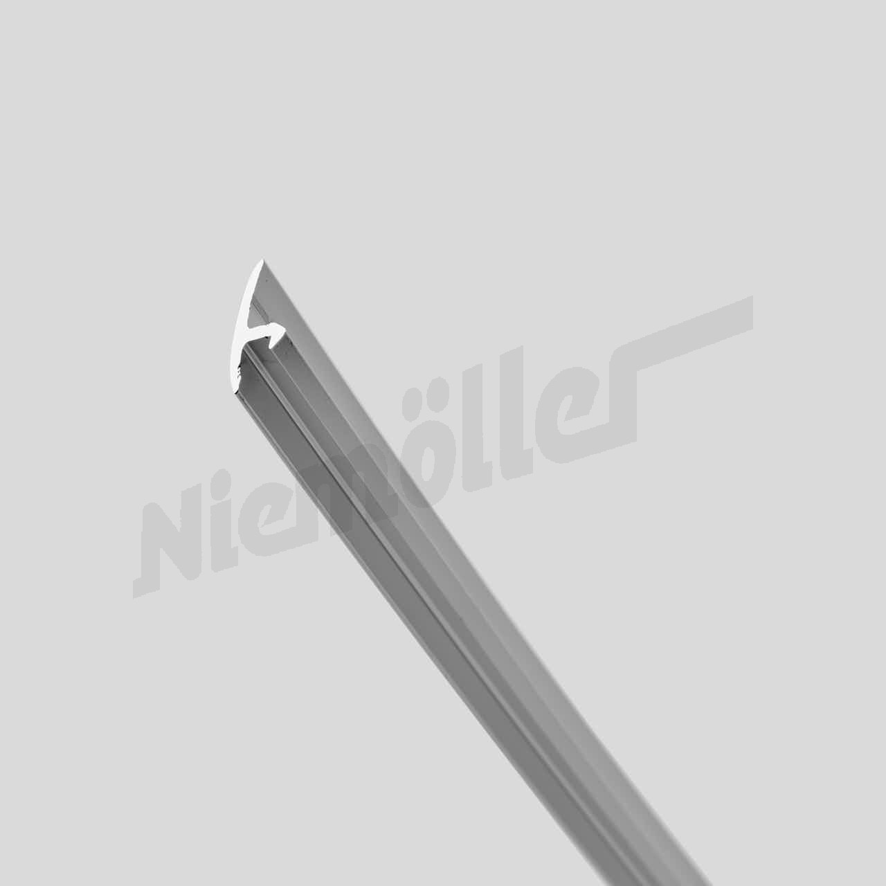 D 67 272 - Rama dekoracyjna dla szyby przedniej na górze i po bokach