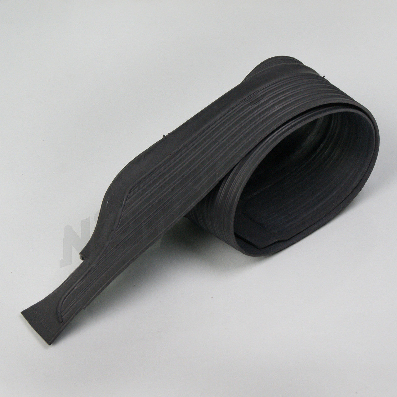 D 68 832 - Bekleding, achterste buitenste buitenste rechts, lange SEL