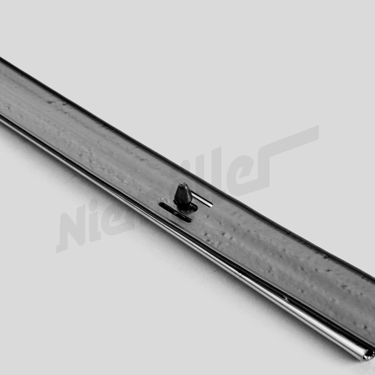 D 69 294 - Zierstab, Heckenmittelstück links