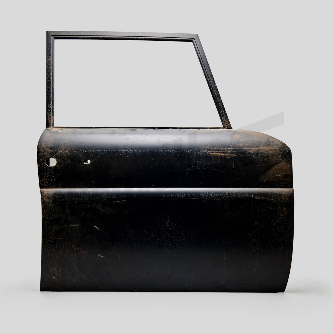 D 72 003 - Sürücü kapısı gövde kabuğu sağda saklama izleri