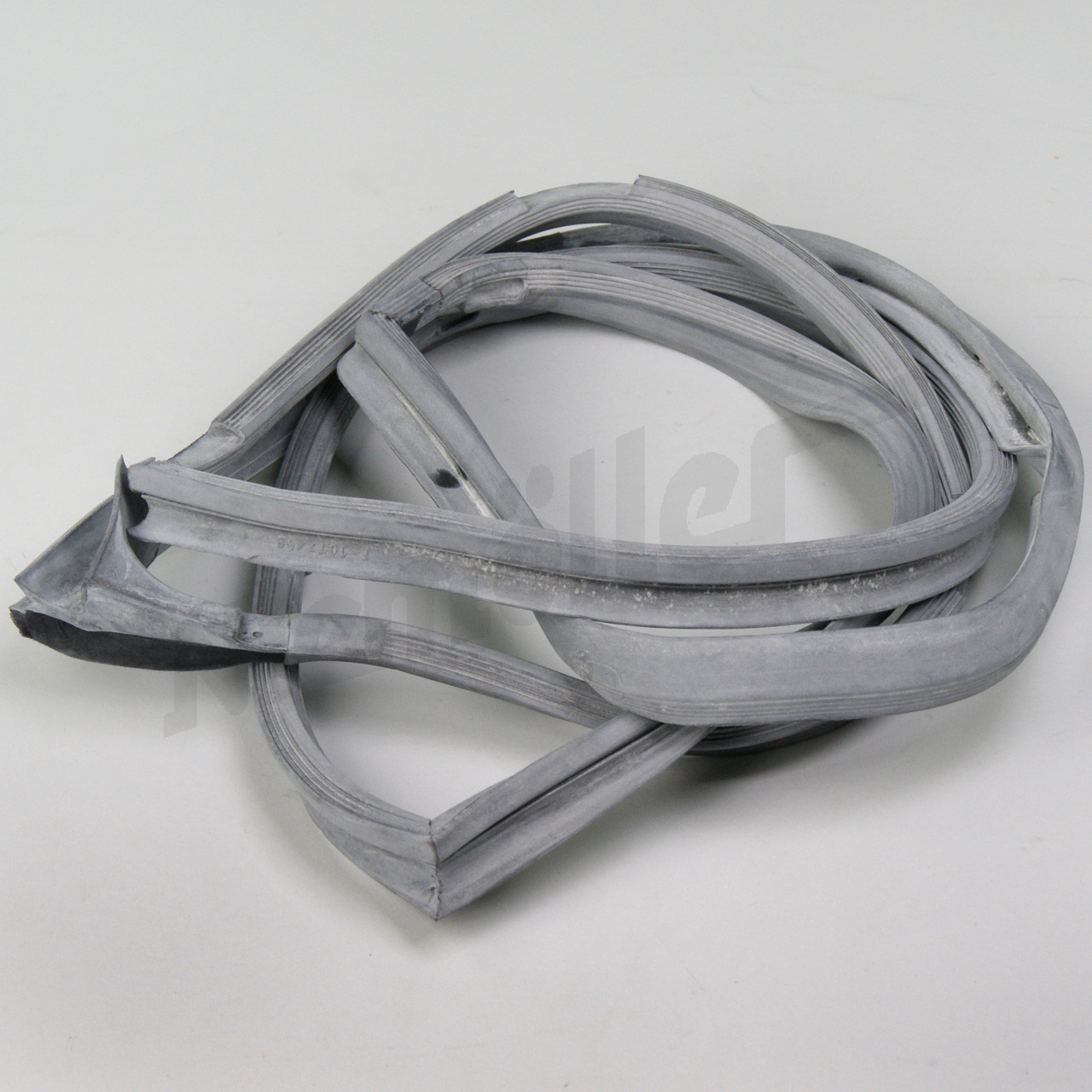 D 72 192 - Ön sol kapı sızdırmazlık lastiği model 110, 111 OE kalitesi