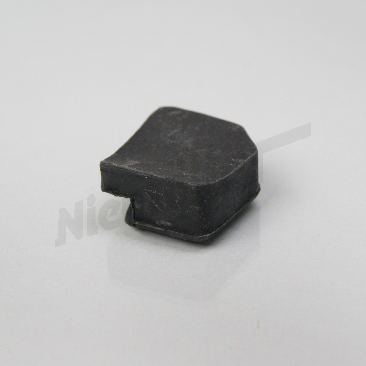 D 72 466 - Etanchéité droite sur les montants de capote