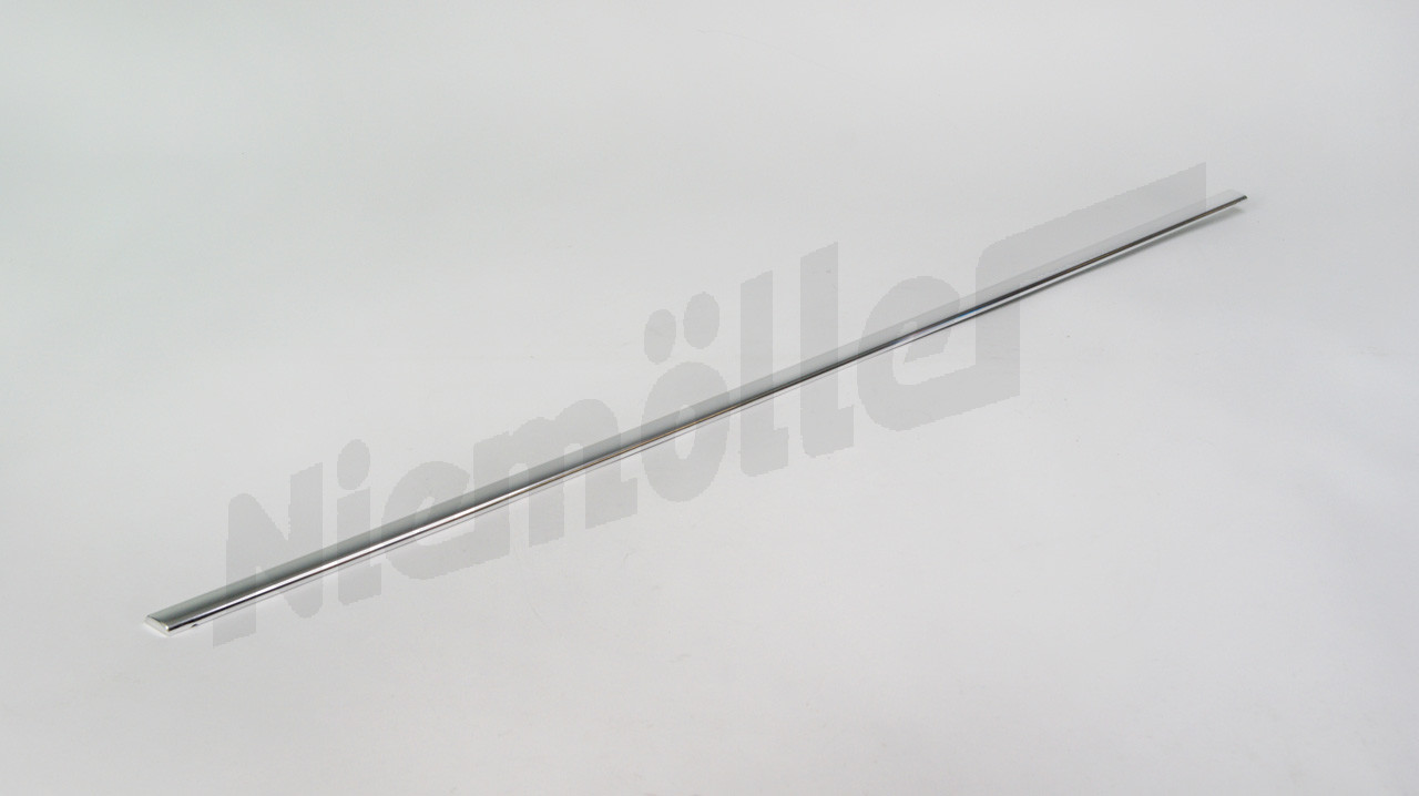 D 72 503 - Ozdobny pręt aluminiowy po prawej stronie u dołu drzwi