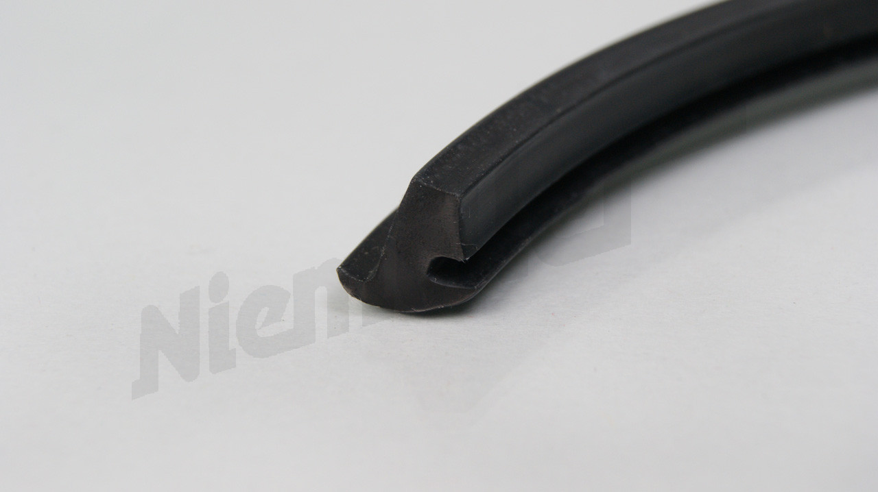 D 79 038 - Kunststofprofiel - werfgoederen