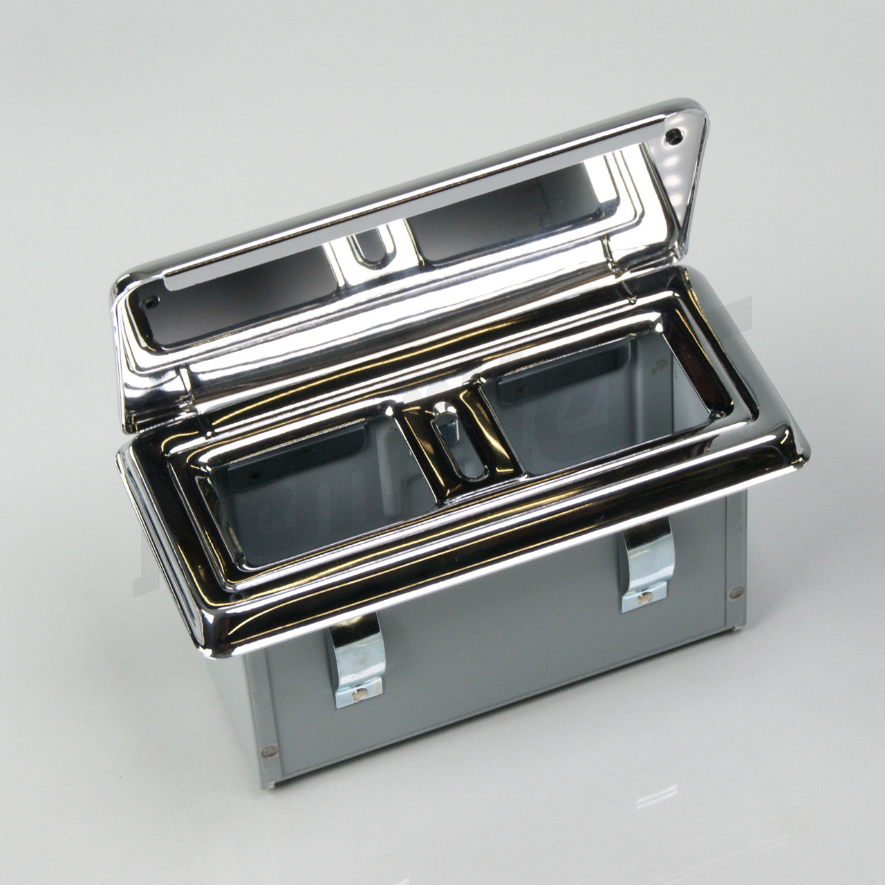 D 81 158 - Asbak Pagode / zwart