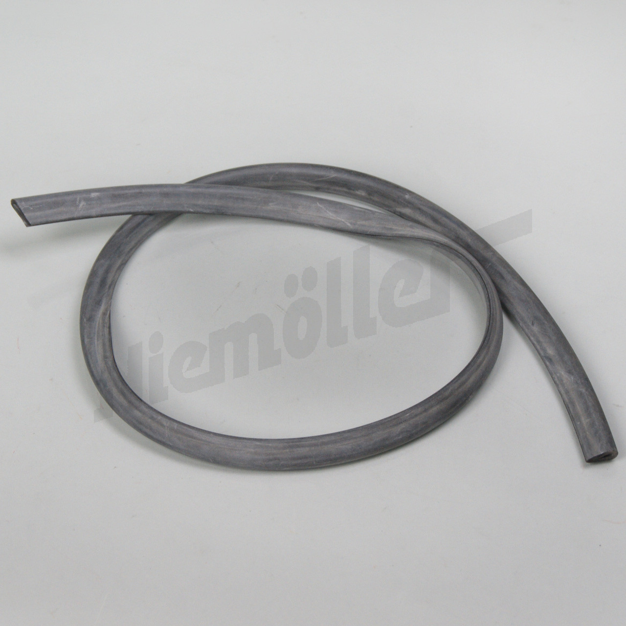 D 83 251 - rubber profile - sold per meter