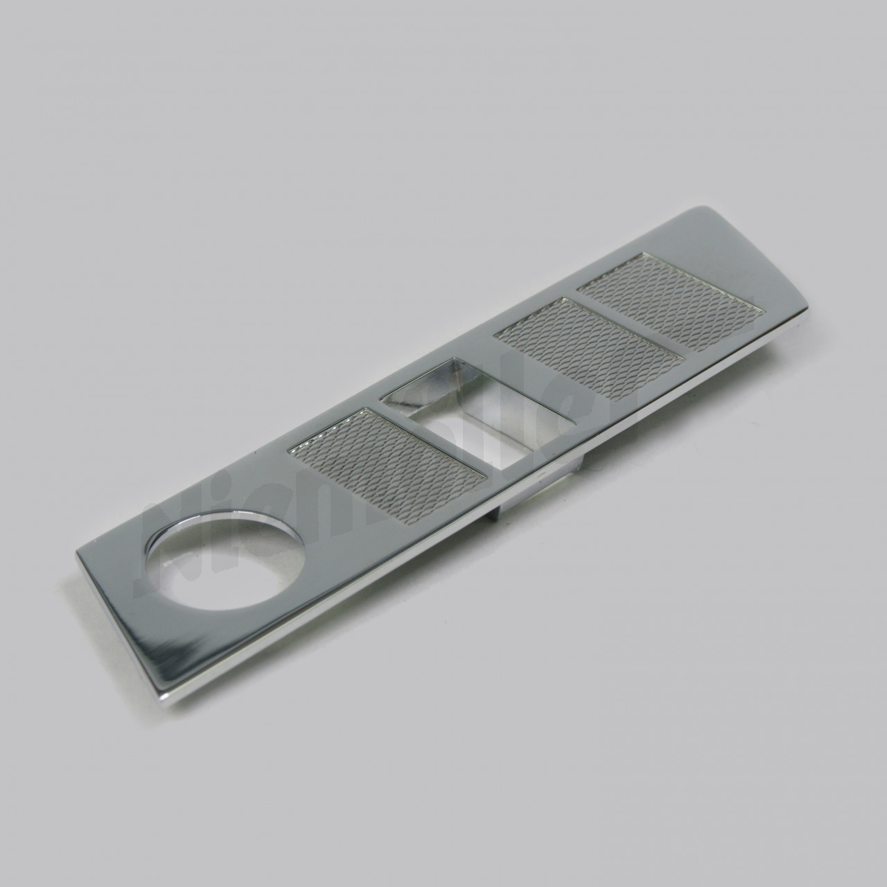 E 80 060 - Sol sürücü kapısı kapak paneli