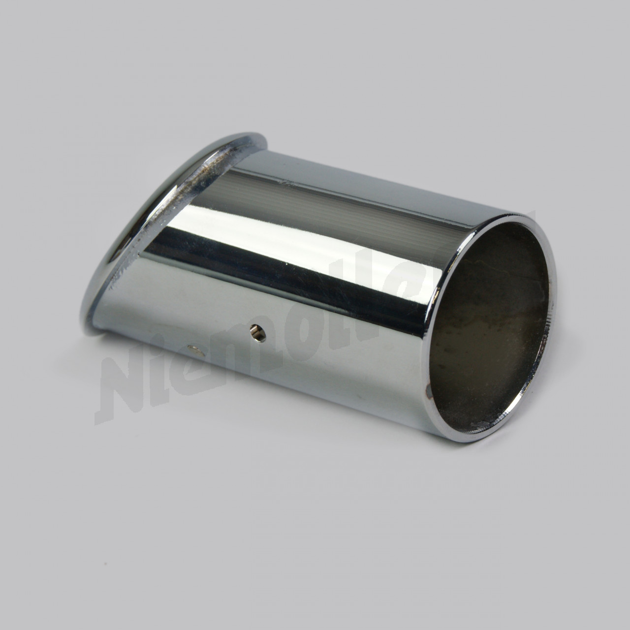 E 83 047 - Ringmondstuk links