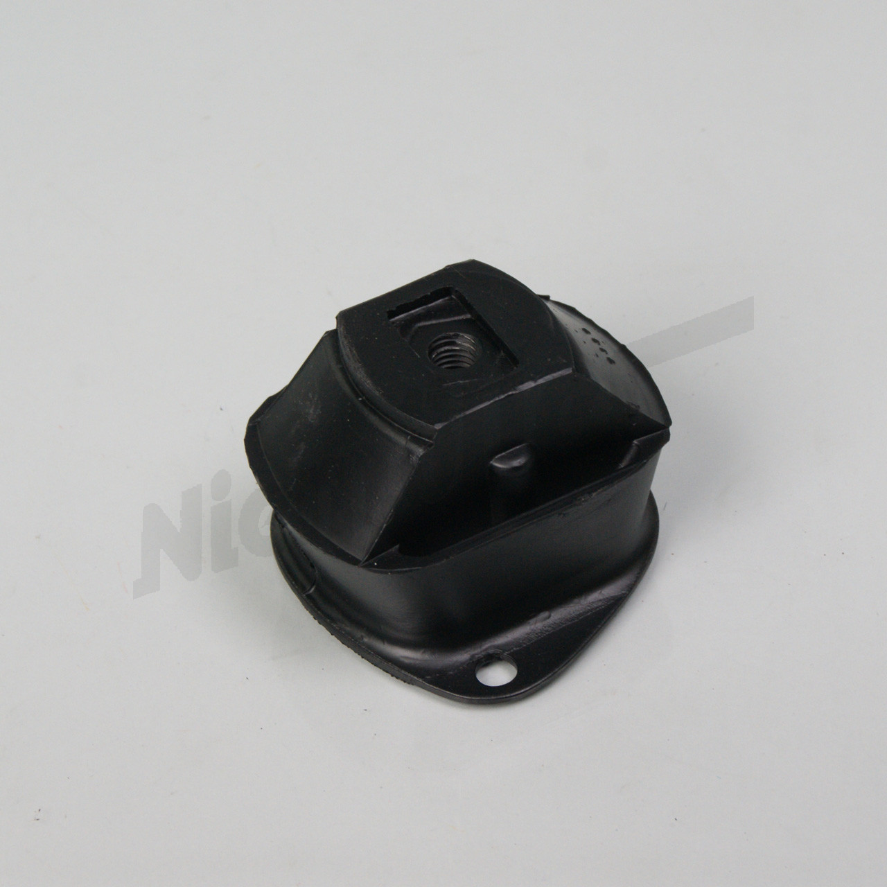 F 22 006 - engine mount