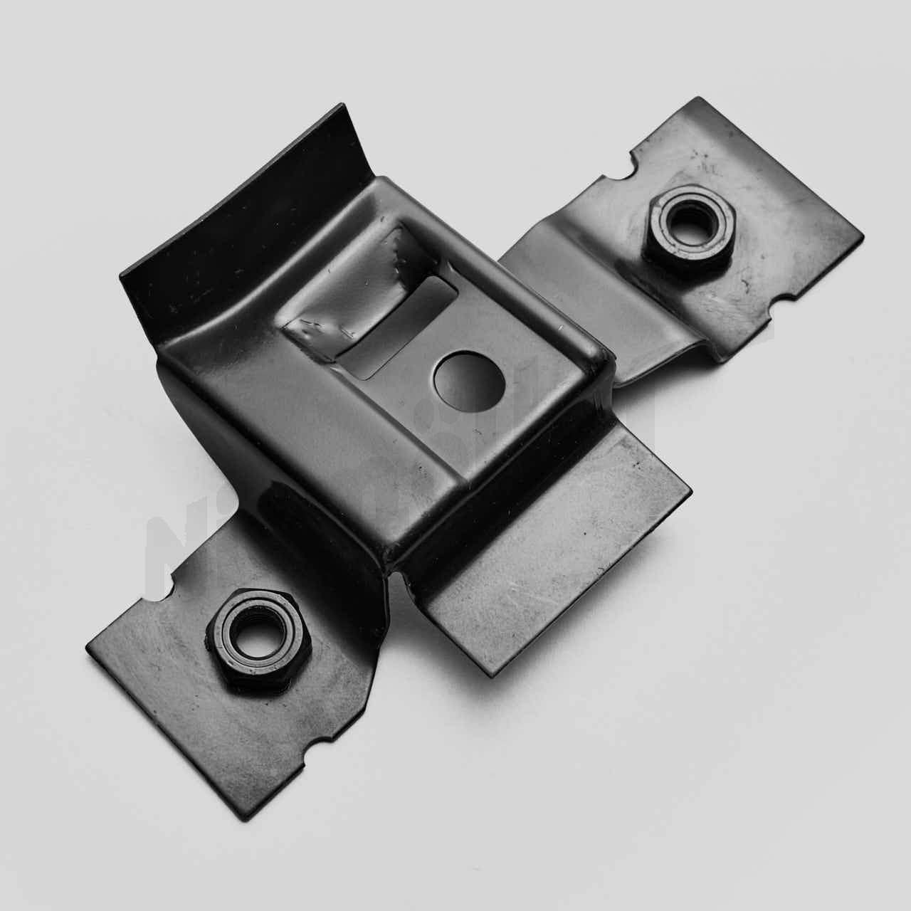 F 61 021 - Halter (Auflage) für Fahrersitz recht