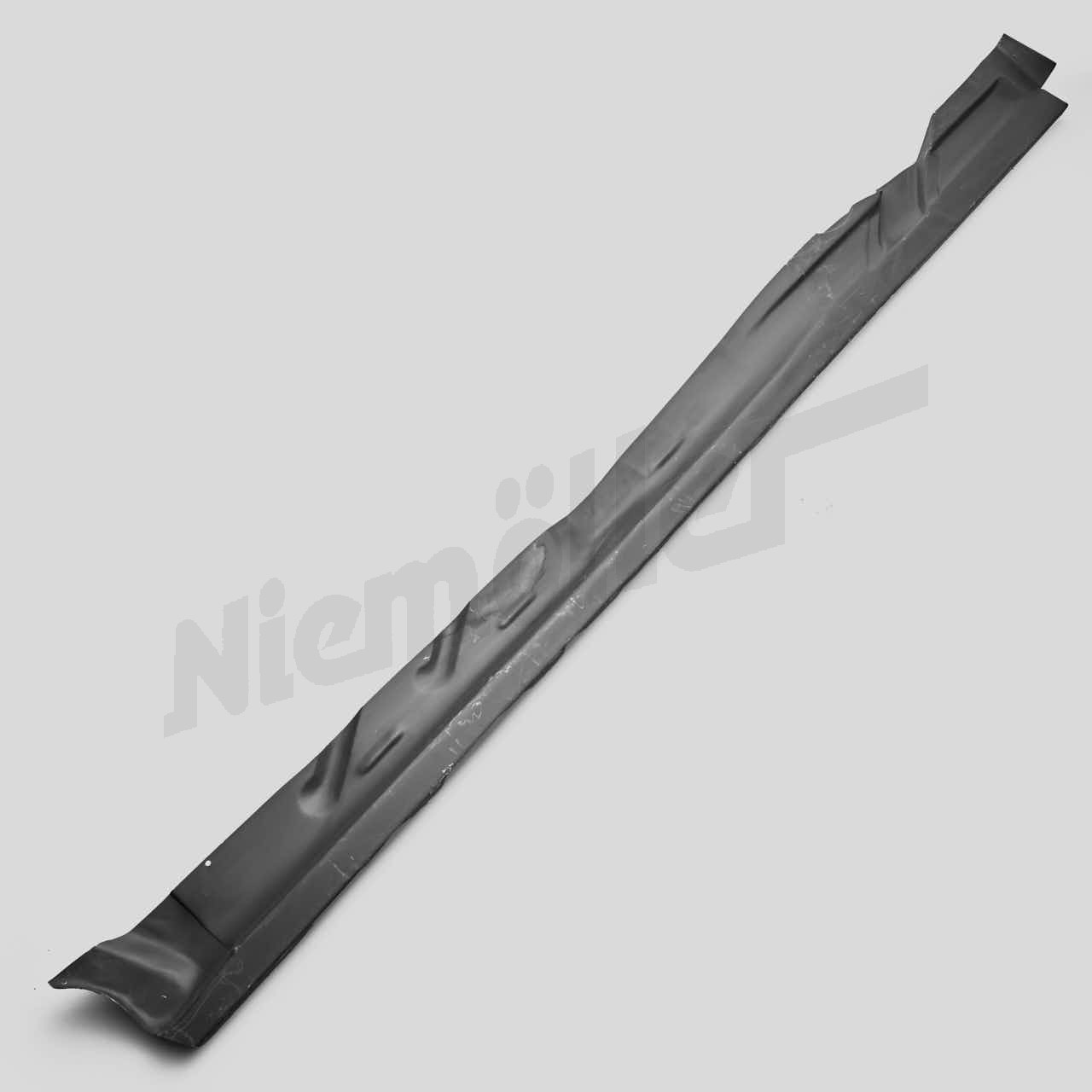 F 61 056d - Zemin karteri sağ W116 SEL