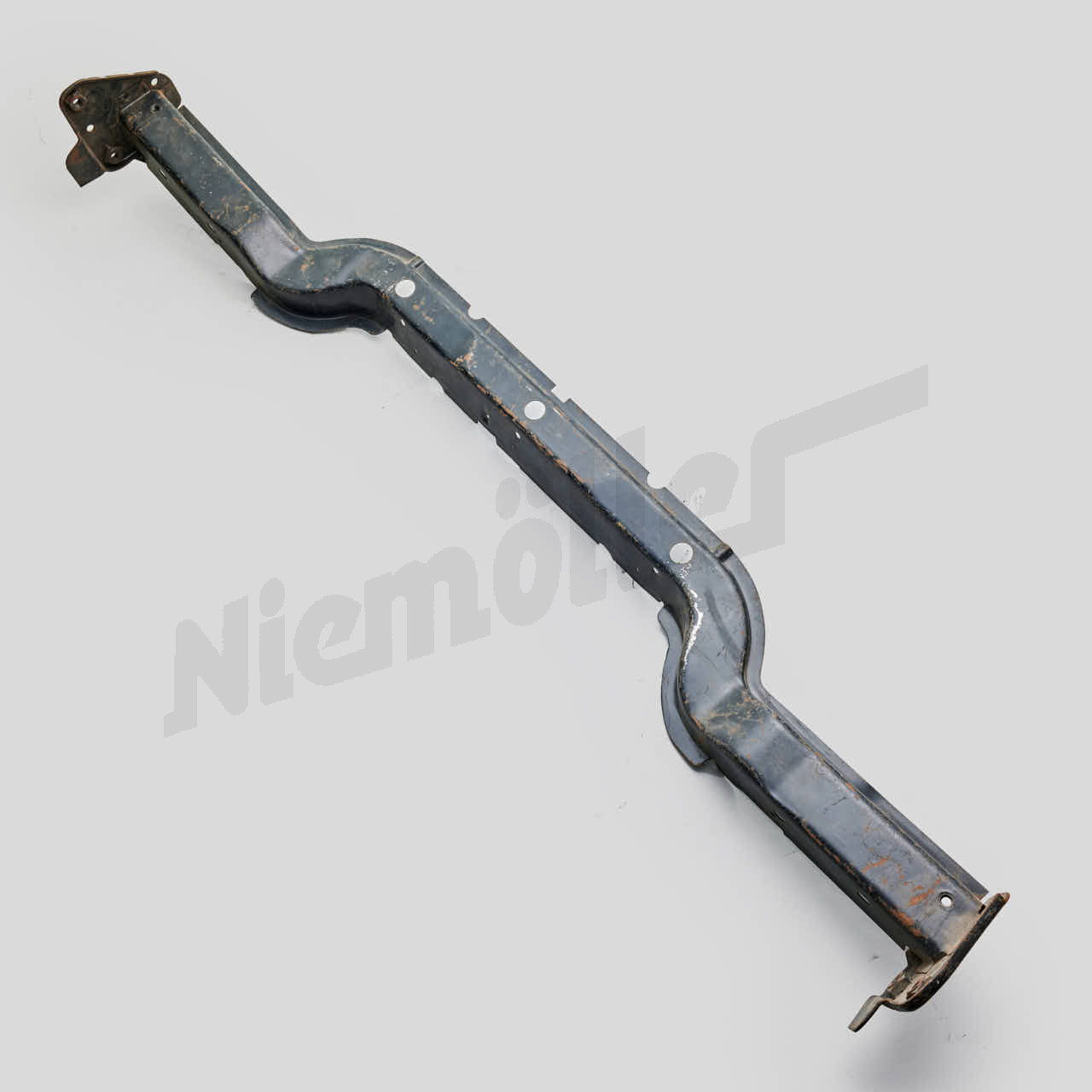 F 62 047 - Ön travers, arka kabuk