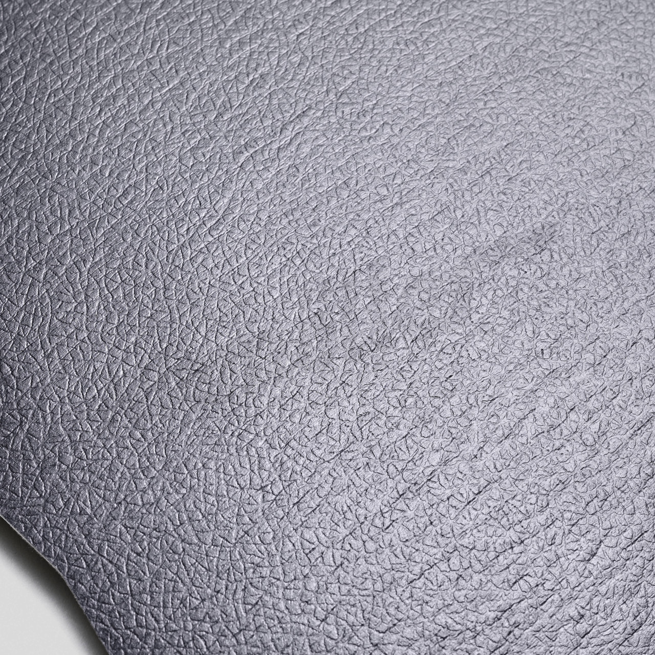 F 68 132 - Cubierta bajo el panel de instrumentos izquierdo