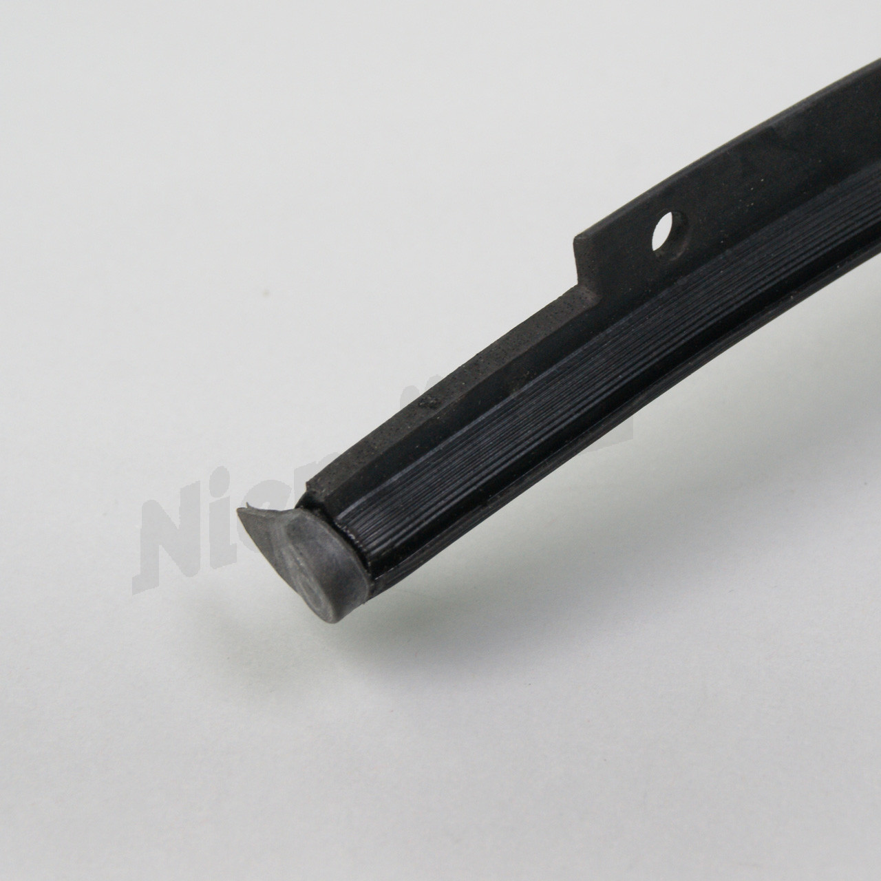 F 78 013a - Guarnizione tetto scorrevole anteriore SLC