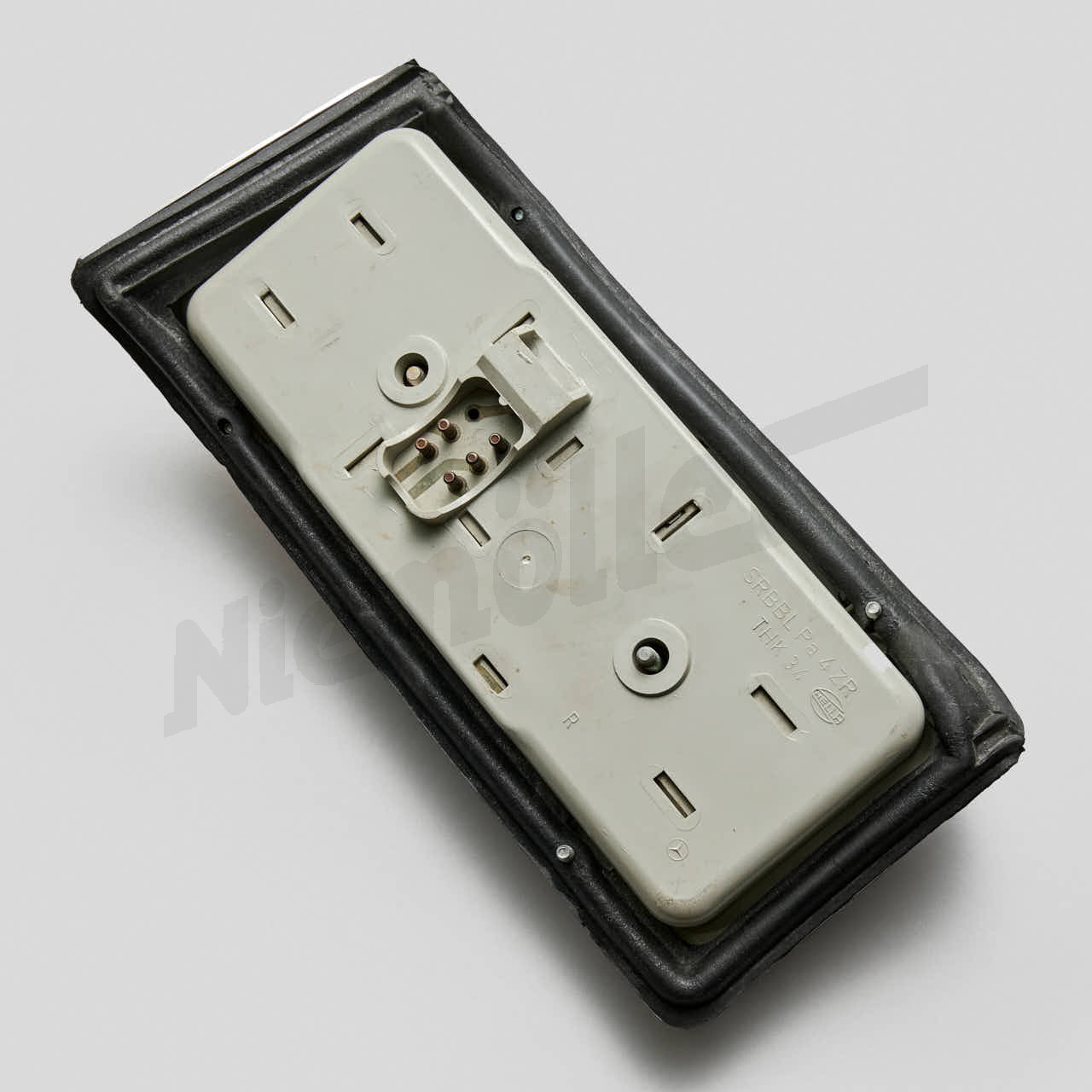 115 820 20 64 Reserveonderdeel Mercedes-Benz W114C