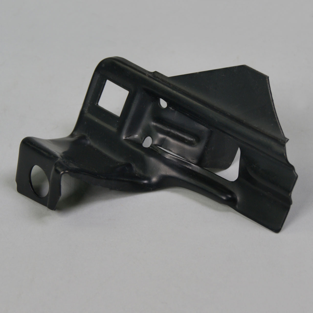 G 62 038 - Tutucu sola