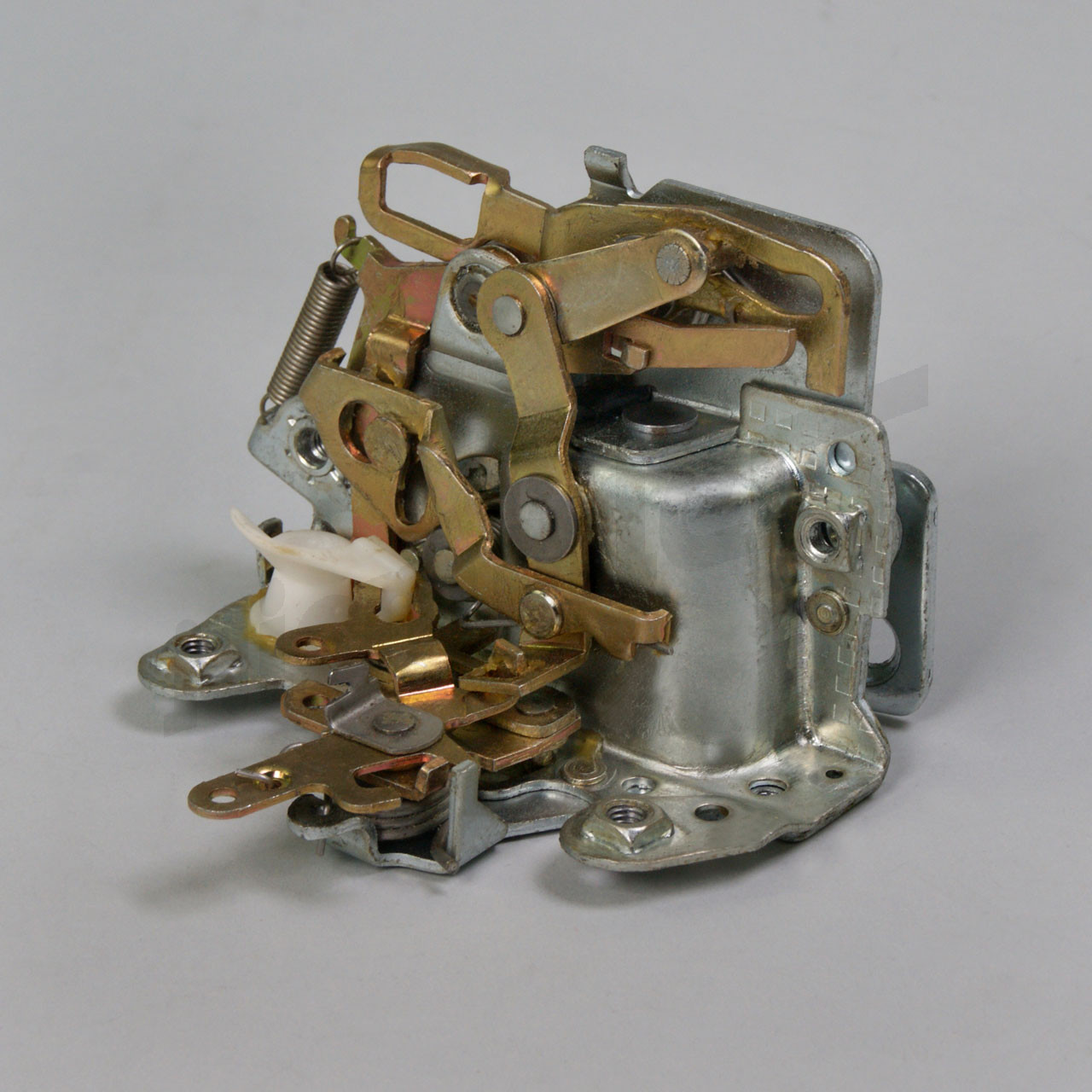 G 72 016 - Zamek, prawy bez zabezpieczenia