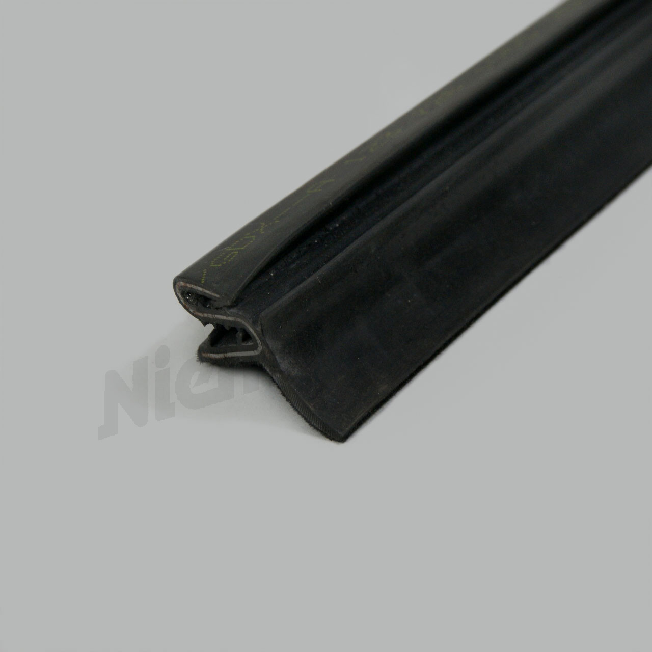 G 73 057 - Dichtingsrail, binnen