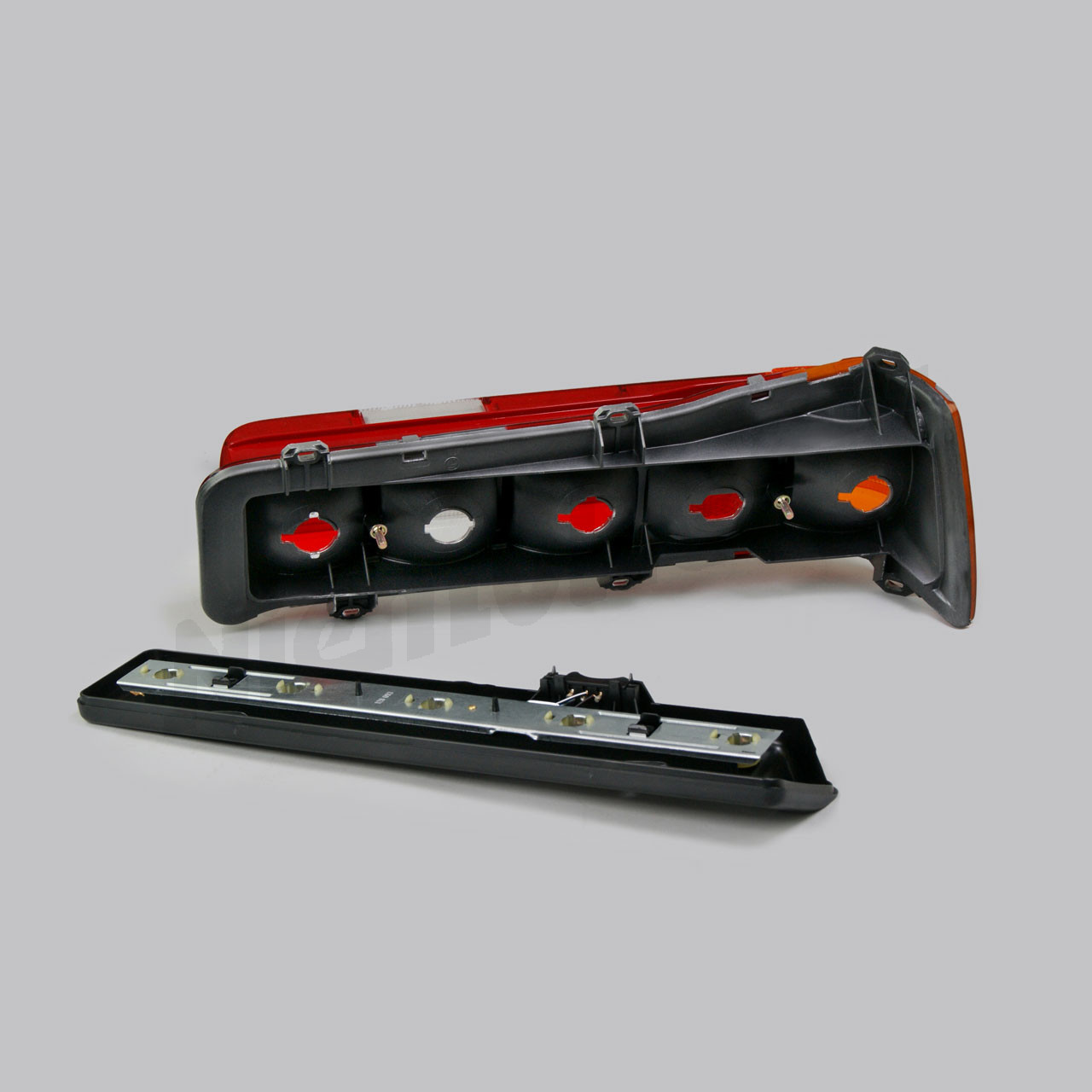 123 820 49 64 W123 części zamiennych Mercedes-Benz