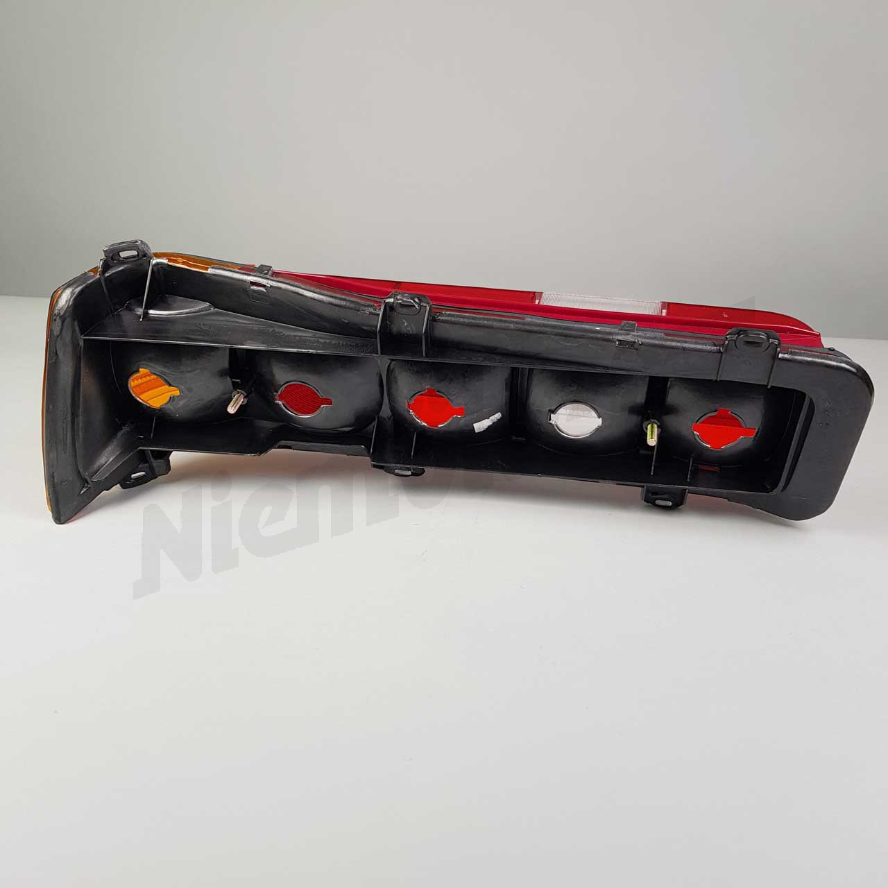 G 82 193 - Schlussleuchte Rechts