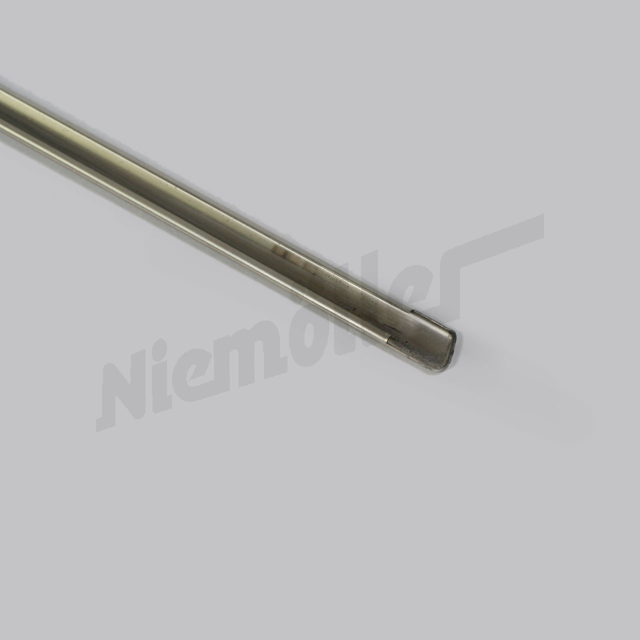 H 69 004 - Listwa ozdobna drzwi kierowcy prawa W124 sedan + kombi