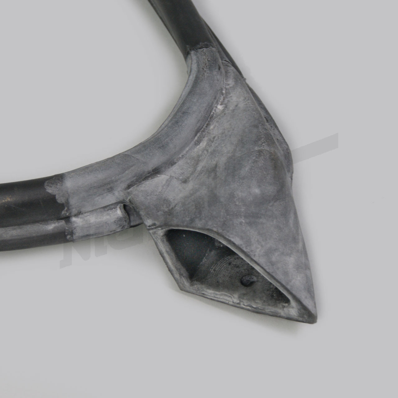 H 72 004 - Deurrubber rechts W126 Coupe OE kwaliteit