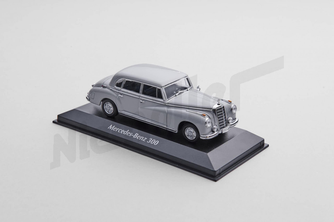 M 01 043 - M.B. 300 Limousine grau 1951 W186, 1:43