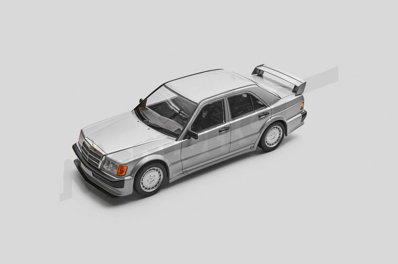 M 02 065 - M.B. 190E EVO 1 2,5-16V 1989, silver W201, 1:18 Minichamps, limited