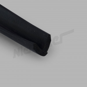 A 72 118 - rubber profile, door pillar