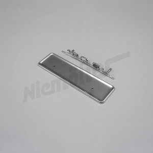 C 68 078b - Radioblende mit Typenzeichen am Schaltbrett 190SL