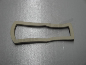 B 82 329 - Rubber seal