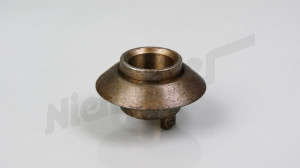 C 03 021 - Intermediate piece between crankshaft sprocket and pulley