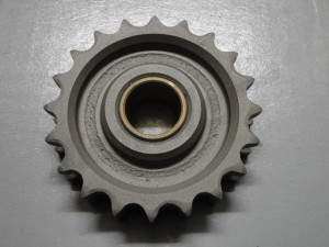 C 05 220 - Idler wheel