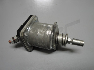 C 15 007 - solenoid-operated inlet-type switch