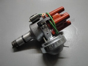 C 15 285 - ignition distributor