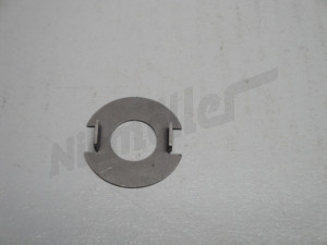 C 33 143 - locking plate