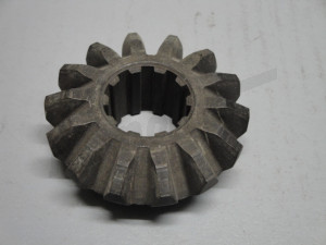 C 35 035 - Rear axle shaft wheel 14 teeth