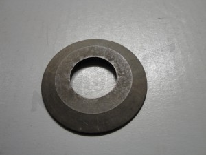 C 35 212 - Sluitring onder de rubberen ring