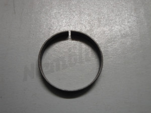 C 42 258 - anillo de fijación