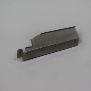 C 61 037 - Funda del asiento del conductor en el exterior