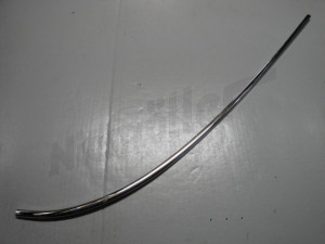 C 68 111 - chrome moulding, right