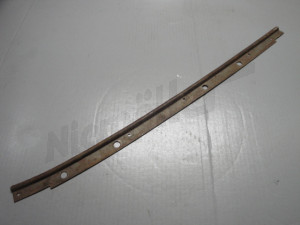 C 69 015 - Mounting rail, middle right