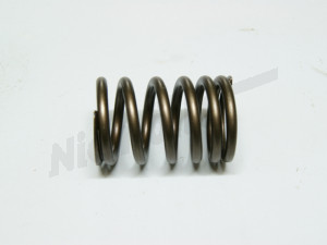 D 05 223 - Outer valve spring