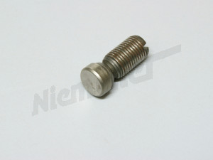D 05 300 - Adjusting screw for vibrating inlet.