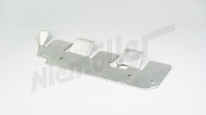 D 14 123 - Manifold shield