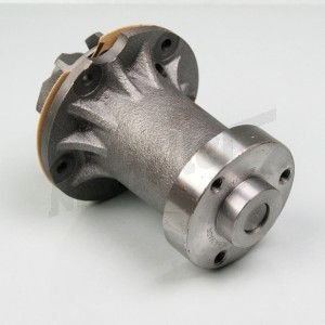 D 20 001 - Pompe à eau M121,180,127, OM 621 longue 3 trous (longueur de la bride au moyeu env. 92mm), joint inclus